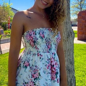 Forever 21 smocked strapless dress